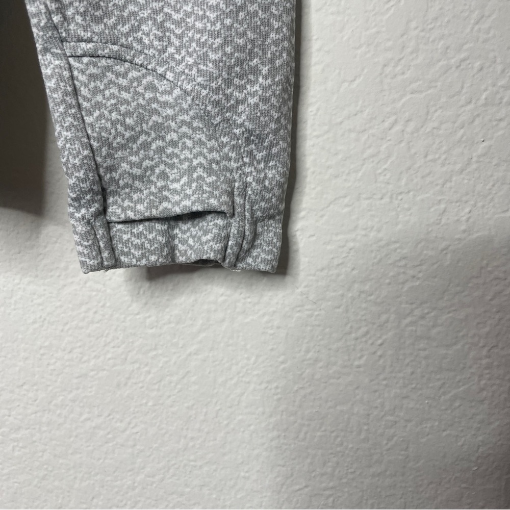 Athleta Gray Long Sleeve Top - Picture 2 of 5